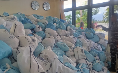 Ribuan Paket Sembako Tiba di Maumere! Penuhi Kebutuhan Warga Terdampak Gempa NTT