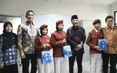 Tinjau Sekolah Rakyat Bogor, Menkes Imbau Siswa Rajin Sikat Gigi