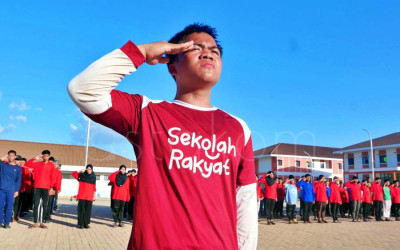 Pendidikan Karakter Siswa Sekolah Rakyat di Makassar