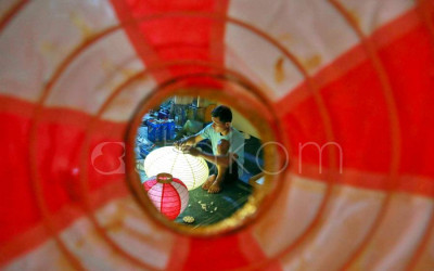 Perajin Lampion Merah Putih di Solo Kebanjiran Pesanan