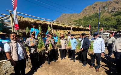 Polri Gelar Penanaman Bawang Putih Serentak di 14 Wilayah Polda, Proyeksikan Target Panen Tembus 2.795 Ton
