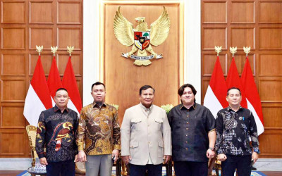 Presiden Prabowo dan Panglima Jilah Bahas Penanganan Karhutla