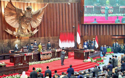 Presiden Prabowo Spill 21 Bulan Kerja: Investasi Rp2.941 T, 4,1 Juta Lapangan Kerja, Ekonomi Tumbuh 5,45%
