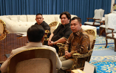 Presiden Prabowo Gelar Pertemuan dengan Panglima Jilah soal Penanganan Karhutla