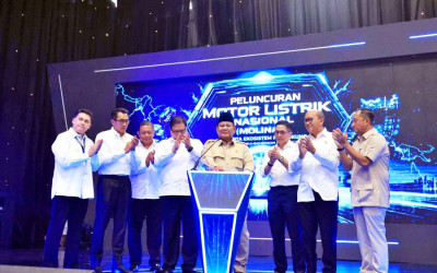 Presiden Prabowo Resmikan Ekosistem Motor Listrik Nasional