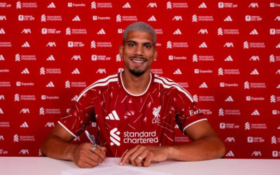 Liverpool Resmi Pinjam Ronald Araujo dari Barcelona