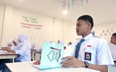 Siswa SRMA Makassar Raih Prestasi Sains Nasional