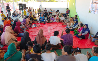 Kemensos dan Relawan Beri Layanan Psikososial untuk Pulihkan Trauma Korban Gempa Sikka