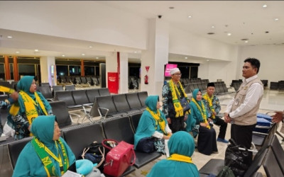 Erupsi Anak Krakatau Berimbas Penerbangan Umrah, Kemenhaj Imbau Jemaah Tetap Tenang