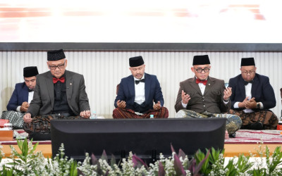 Hari Pengabdian: Menteri Haji Bilang Melayani Jemaah Bukan Cuma Kerja, Ini Amanah!