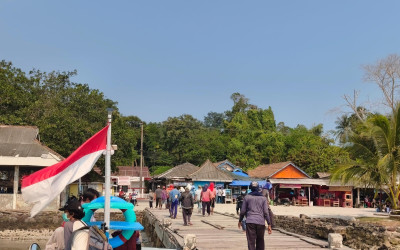 Sekdes Tejang Pulau Sebesi Sebut Aktivitas Warga Sekitar Berjalan Normal, Hanya Ada Penyesuaian