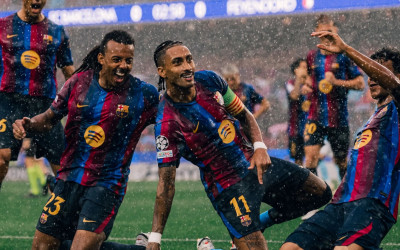 Trio Lamine-Raphinha-Adeyemi Menggila! Barcelona Bantai Feyenoord 5-1