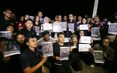 Suasana Haru Warnai Doa Bersama Usai Pencarian 5 Jurnalis Dihentikan