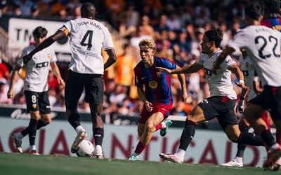 Mestalla Dibikin Hancur! Lamine Yamal Brace, Barcelona Pesta Gol 5-0 atas Valencia