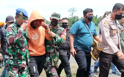 Lacak HP Korban yang Dipakai Video Call, Polisi Kantongi Identitas Dua Terduga Pelaku Penembakan ASN di Papua!