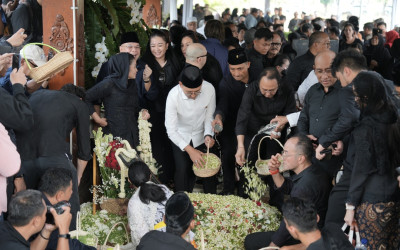 Menteri Kebudayaan Kenang Sosok Guruh Soekarnoputra, Maestro Seni dan Pencinta Literasi