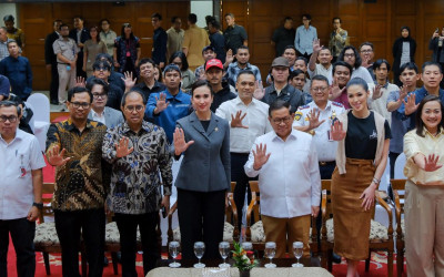Kanye West Siap Guncang Jakarta! 15 Ribu Wisman Dibikin Histeria Sambut YE Live in Jakarta 2026