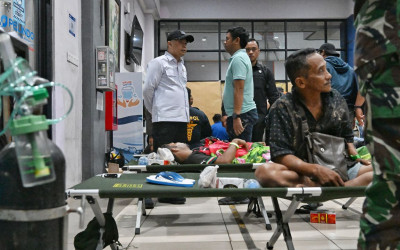 Menhub Prioritaskan Evakuasi KMP Virgo Transport 8, 107 Korban Selamat Berhasil Dievakuasi