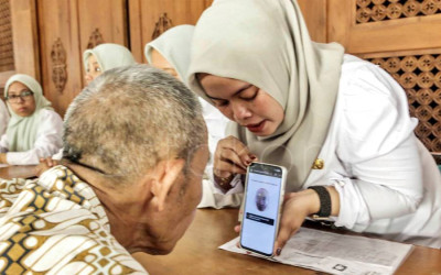 Layanan Keliling Aktivasi IKD dan DTSEN di Solo