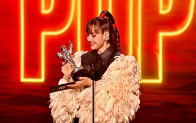 Blackpink Lisa Bawa Pulang Best Pop di VMAs 2026, Tampil Live dengan “SaWaDiKa”