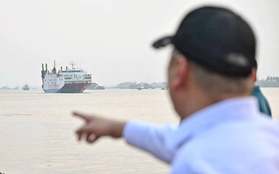 Menhub Tinjau Evakuasi Korban Kapal Virgo di Banjarmasin