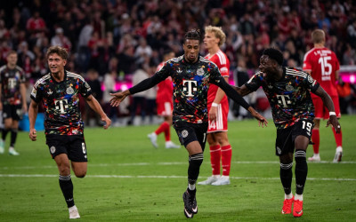 Olise-Kane Gacor Parah! Bayern Munich Pesta 7 Gol ke Gawang Union Berlin
