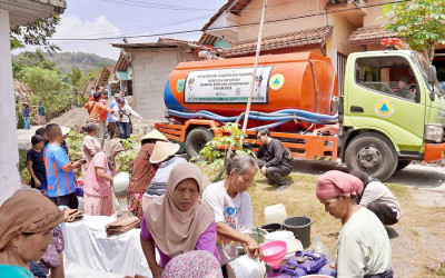 Penyaluran Air Bersih Gratis untuk Warga Desa Clapar Kebumen