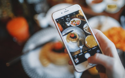 Media Sosial Makin Jadi Andalan Gen Z Menemukan Makanan dan Restoran Baru