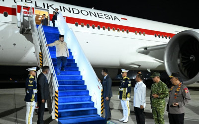Selesai Agenda di Rusia, Presiden Prabowo Tiba di Tanah Air