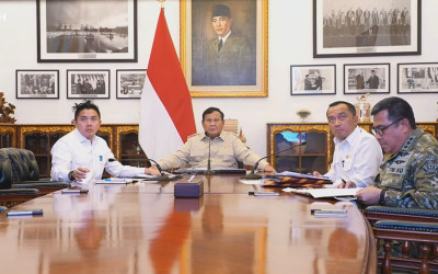 Presiden Prabowo Pimpin Ratas Bahas Penanganan Bencana: Dari Karhutla hingga Erupsi Anak Krakatau