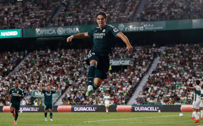 Real Madrid Menang Dramatis 3-2 atas Elche di Menit Akhir