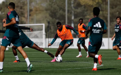 Jadwal La Liga: Derby Madrid Siap Meledak, Barcelona Diuji Tembok Tebal Sevilla