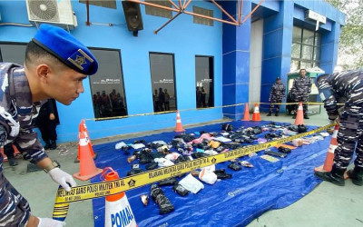 Serah Terima Barang Bukti Temuan Korban KM Virgo Transport