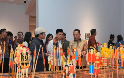 Pameran Nasirun 'Bersimpuh di Kaki Para Guru' Berlangsung di Galeri Nasional