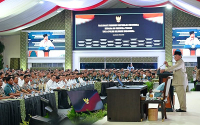 Jelang Dua Tahun Pemerintahan, Presiden Prabowo Kumpulkan 800 Pati TNI-Polri untuk Samakan Langkah