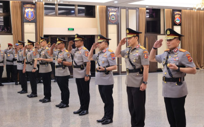 Kapolri Jenderal Suyudi Pimpin Sertijab Lima Pejabat Strategis Mabes Polri