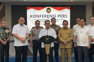 Menko Polkam Tegaskan Perhatian Presiden Prabowo terhadap Penanganan Karhutla
