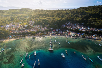 Dua Tahun Program Presiden Prabowo, KKP Perkuat Konservasi Laut dan Pengawasan IUU Fishing