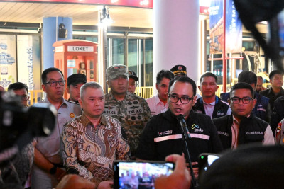 Seluruh Penumpang dan Awak KMP Batumandi Selamat, Menhub Minta Tunggu Hasil Resmi KNKT soal Penyebab Kecelakaan