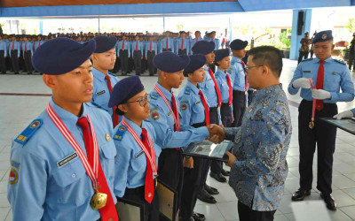 Pesan Tegas Sugiono untuk Siswa Taruna Nusantara: Kuat Tanpa Menindas!