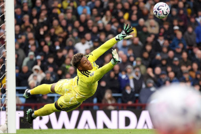 Kalah 1-2 di Villa Park, Rekor Man City Terhenti