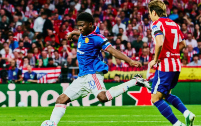 Atletico Madrid Bungkam 10 Pemain MU 2-0