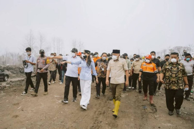 Gubernur Maluku Utara Tinjau Kebakaran TPA Ternate