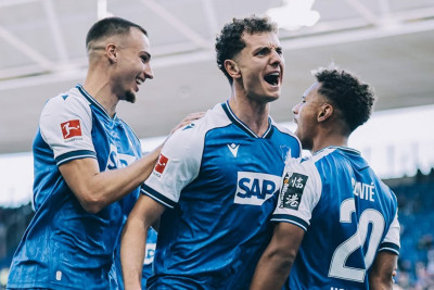 Monchengladbach vs Hoffenheim: Kevin Diks Cs Takluk 1-2