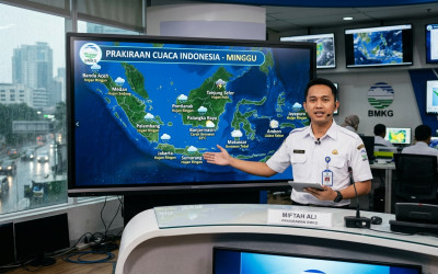 Cuaca Hari Ini Agak Lain! Hujan Petir sampe Udara Kabur Ngintai Mayoritas Daerah di Indonesia!