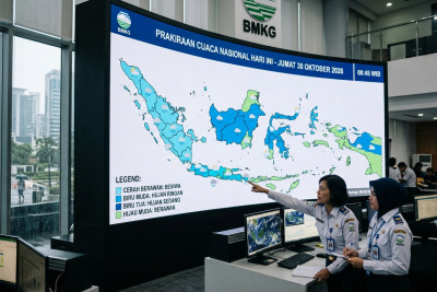 Update Cuaca Nasional Hari Ini: Hujan Ringan Merata, Bandung Lebih Adem, Waspada Potensi Hujan Petir!
