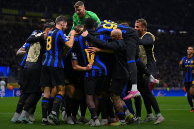 10 Pemain Inter Milan Taklukkan Shakhtar 1-0