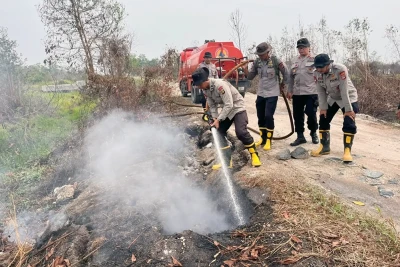 Meski Sudah Diguyur Hujan, Tim Siaga Karhutla Tetap Patikan Titik Api Telah Padam