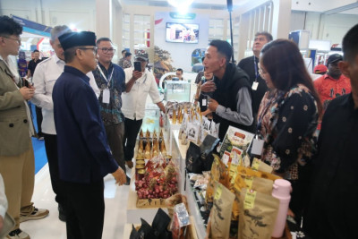 Mendes Yandri Dorong Produk Hilirisasi Desa Penetrasi Pasar Global