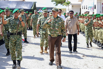 Menhan Sjafrie Kunjungi Yonif TP876/Palatana Sumba Timur